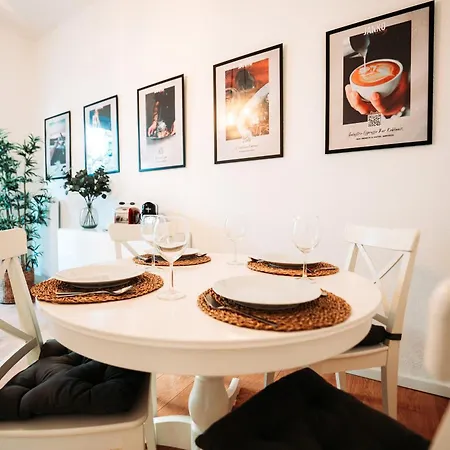 3 Nahe Hbf Für Bis Zu 11 Gäste Apartment *