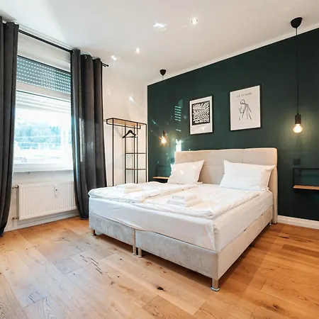 3 Nahe Hbf Fuer Bis Zu 11 Gaeste Apartment *